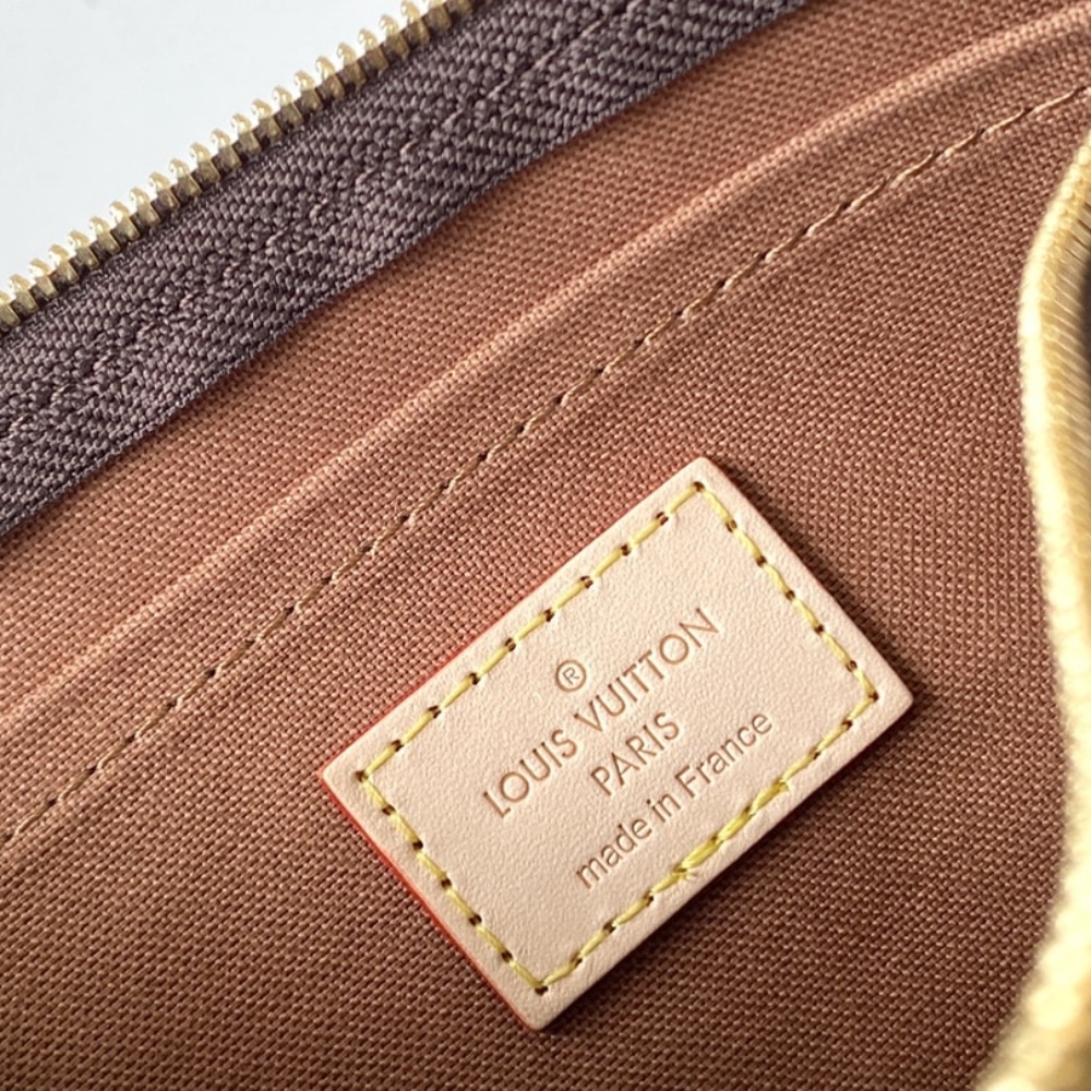 Louis Vuitton Multi Pochette Accessoires Monogram Canvas Khaki 24cm M44813 - Image 8