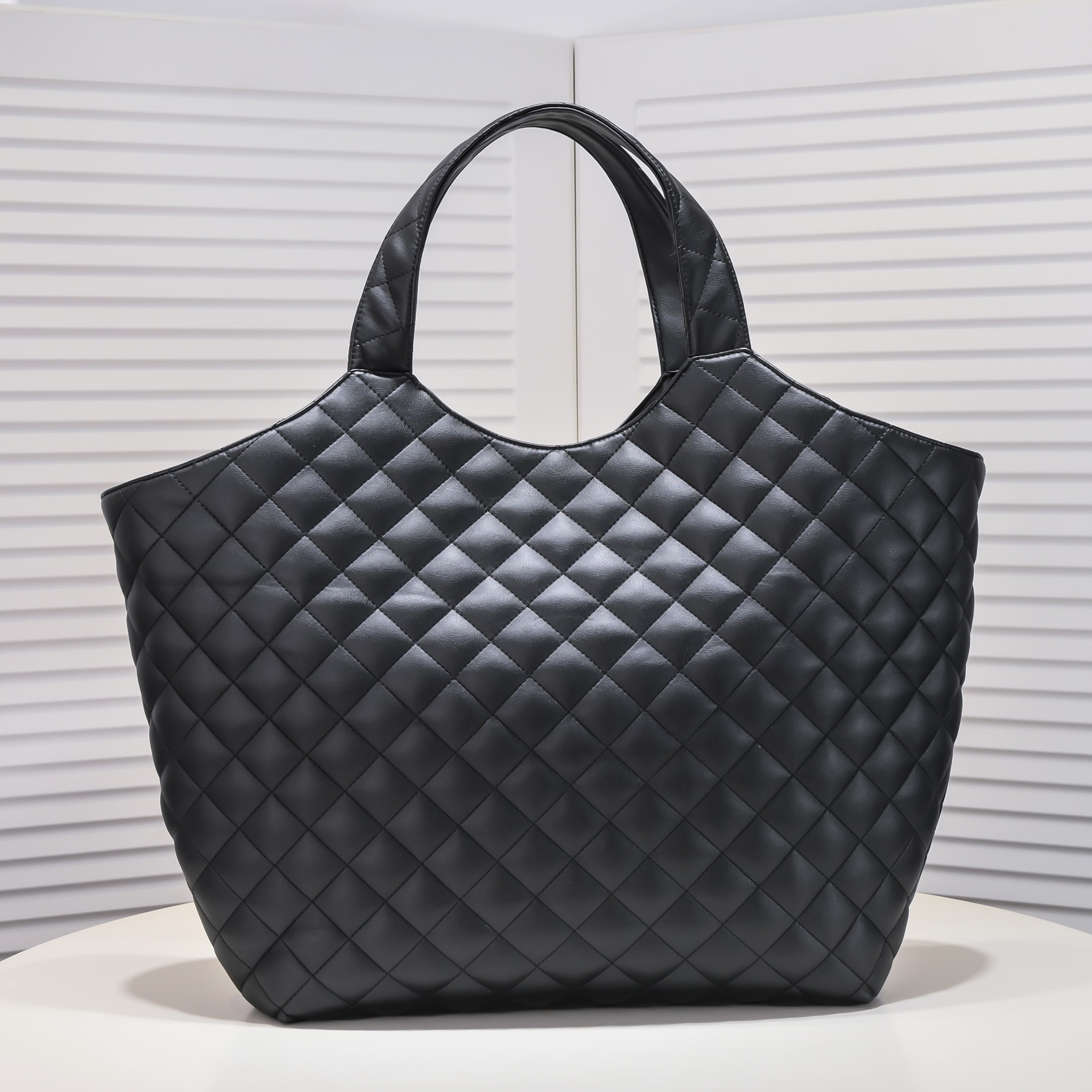 Saint Laurent Icare Maxi Quilted Shoulder Bag Black 50cm 698651AAANG1000 - Image 3