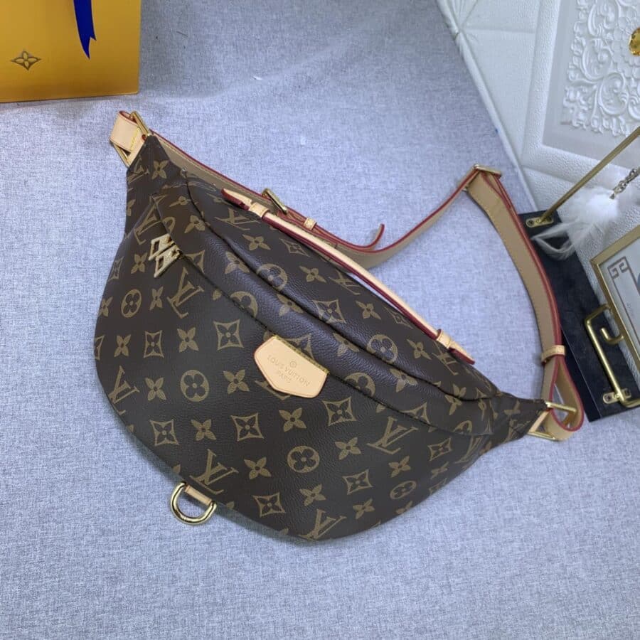 Alternative view of Louis Vuitton Bumbag Monogram Canvas Brown 37cm M43644