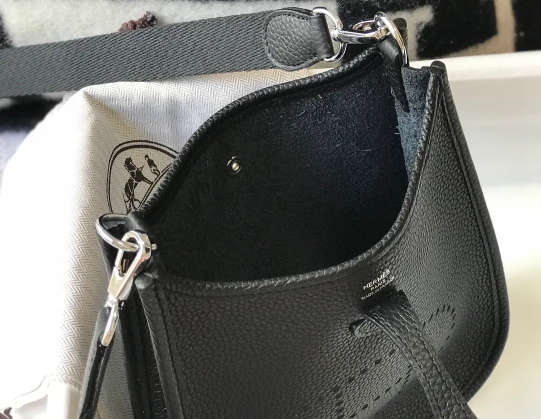 Hermes Evelyne 16 Amazone Black Bag 16Cm H069426Ckav - Image 5
