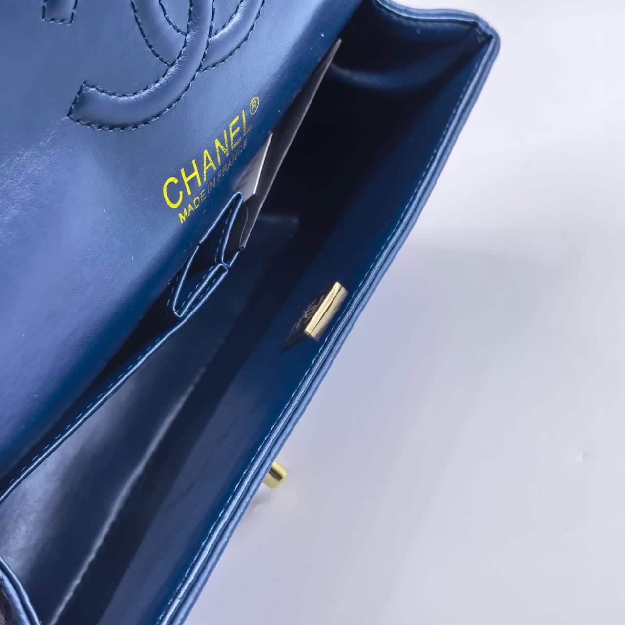 Chanel Classic Medium Flap Navy Blue 25cm - Image 7