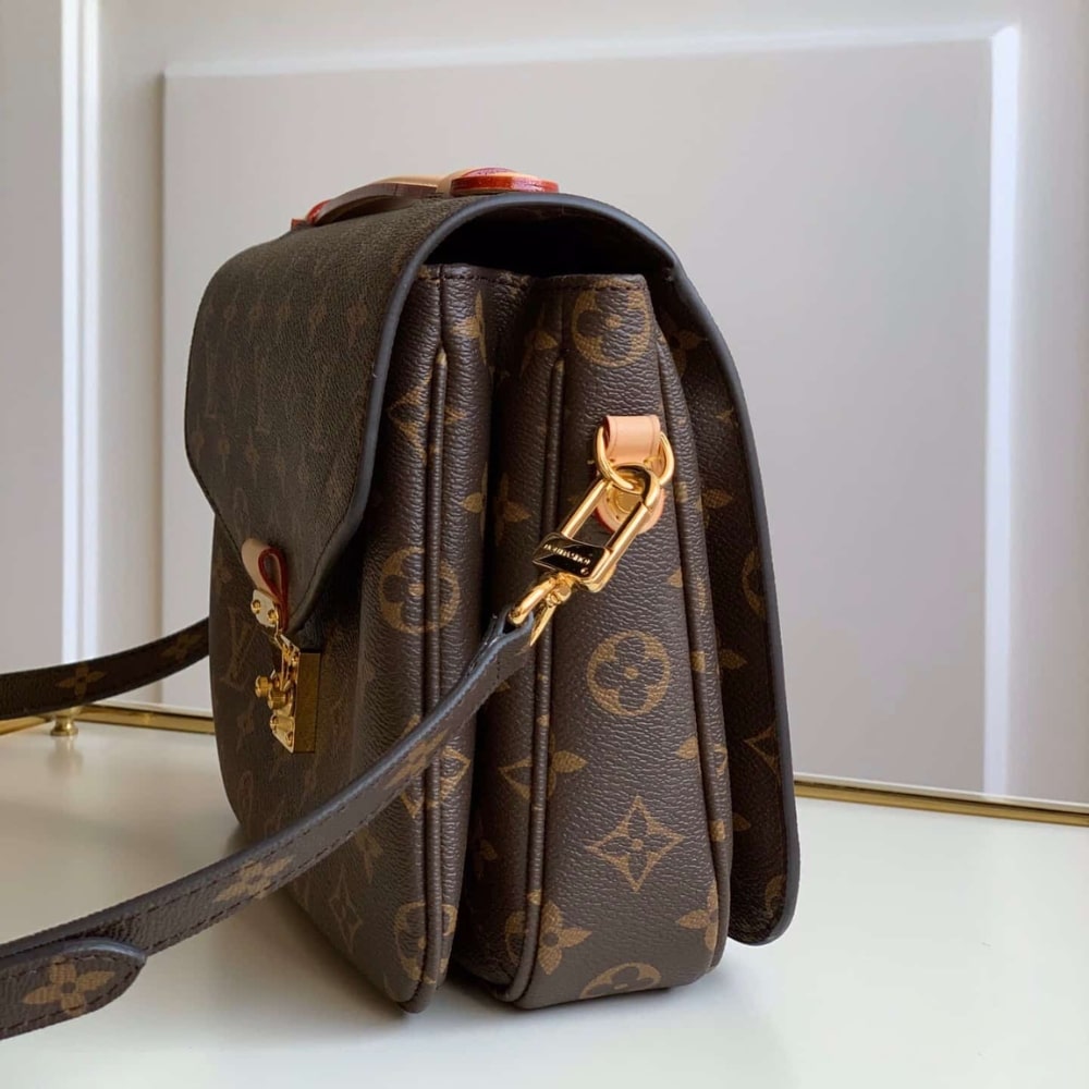 Louis Vuitton Pochette Métis Monogram Canvas Satchel Brown 25cm M44875 - Image 3