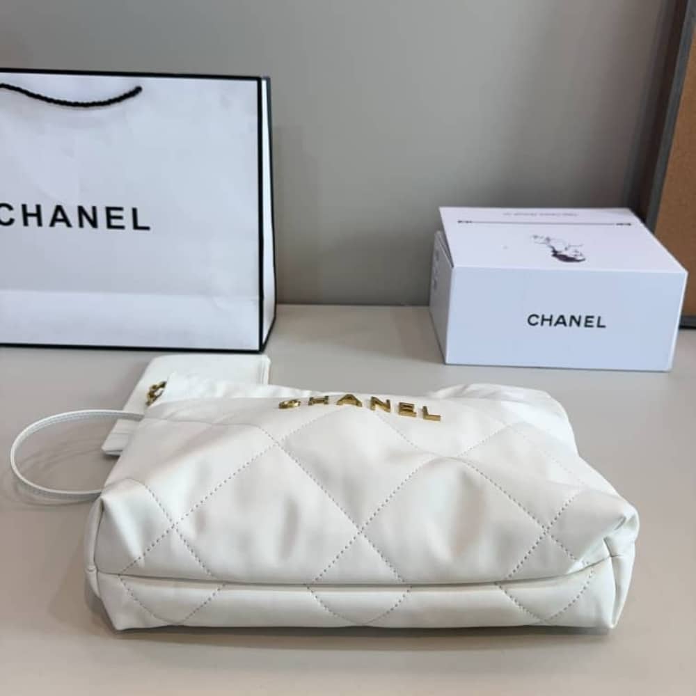 Chanel 22 Small Handbag White 36Cm AS3260 B09859 10601 - Image 6