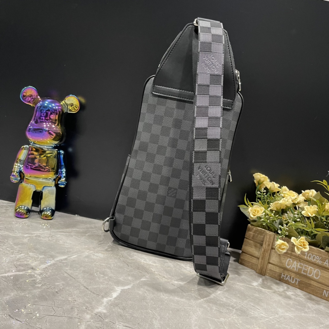 Louis Vuitton Avenue Slingbag 31Cm Black And Grey N40439 - Image 6