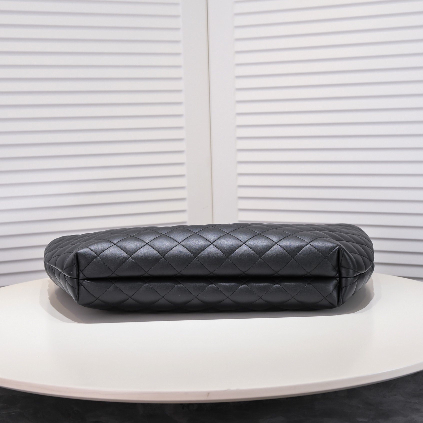 Saint Laurent Icare Maxi Quilted Shoulder Bag Black 50cm 698651AAANG1000 - Image 7