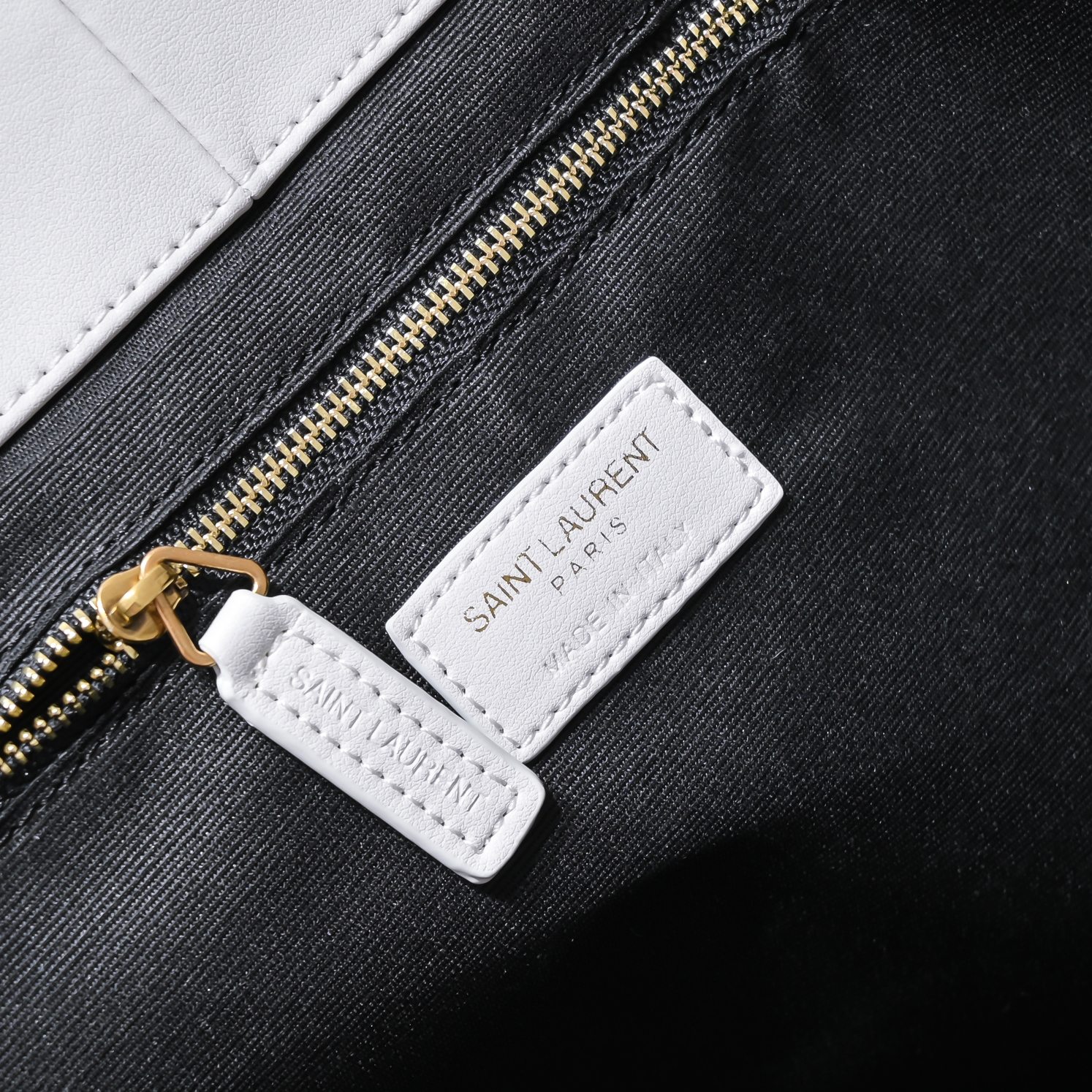 Saint Laurent Icare Maxi Shopping Bag In Quilted White 50Cm - Image 9
