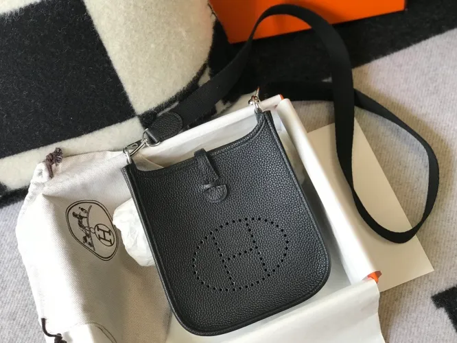 Hermes Evelyne 16 Amazone Black Bag 16Cm H069426Ckav - Image 9