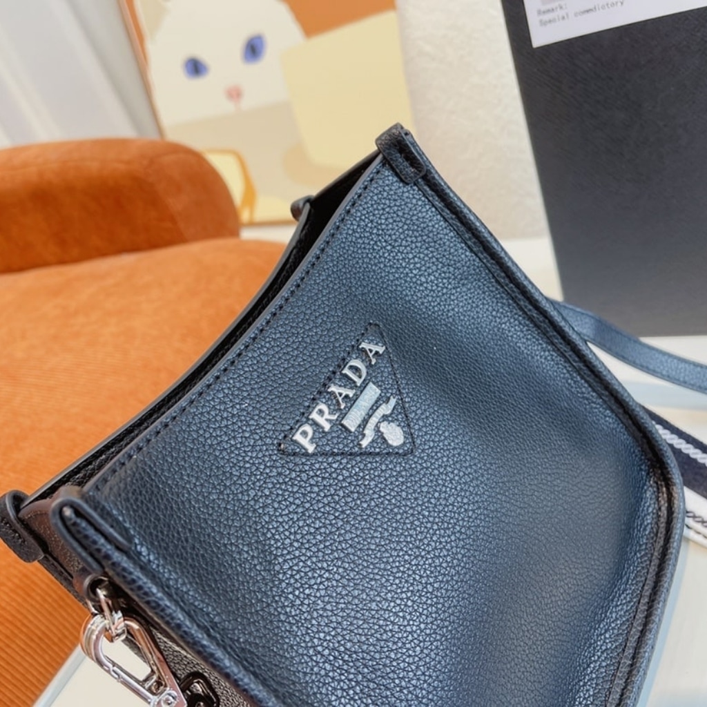 Prada Mini Leather Shoulder Bag Black 20Cm 1BH191 2DKV F0002 V 3OO - Image 7