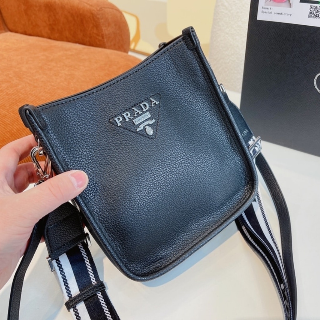 Prada Mini Leather Shoulder Bag Black 20Cm 1BH191 2DKV F0002 V 3OO - Image 9