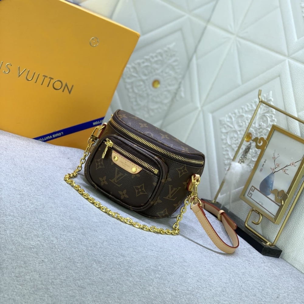 Louis Vuitton Mini Bumbag Bag Monogram Canvas 17Cm M82335 - Image 4
