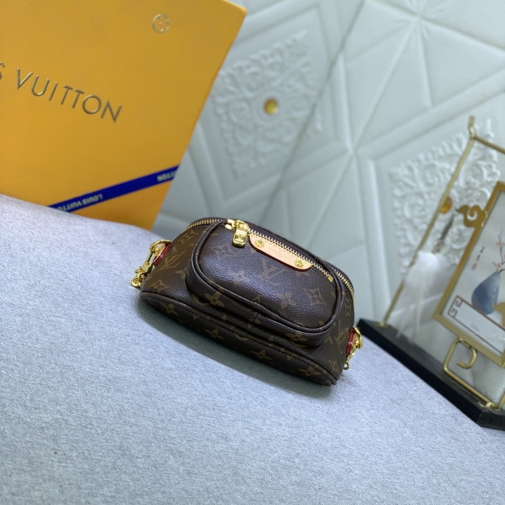 Louis Vuitton Mini Bumbag Bag Monogram Canvas 17Cm M82335 - Image 5