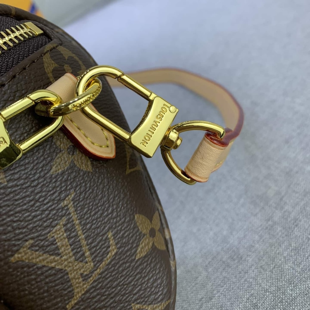 Louis Vuitton Mini Bumbag Bag Monogram Canvas 17Cm M82335 - Image 6