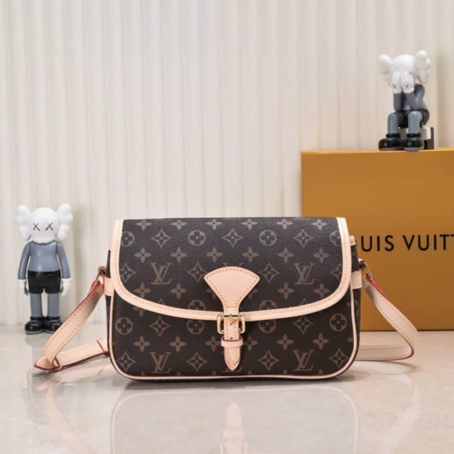 Alternative view of Louis Vuitton Monogram Sologne Brown 26Cm M42250