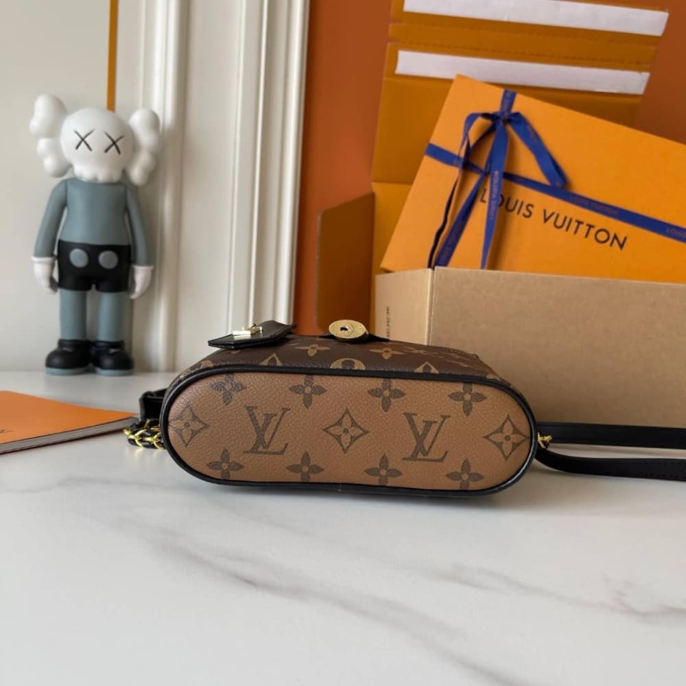 Louis Vuitton Vanity Chain Pouch Monogram Reverse Canvas Brown 19Cm M47125 - Image 6