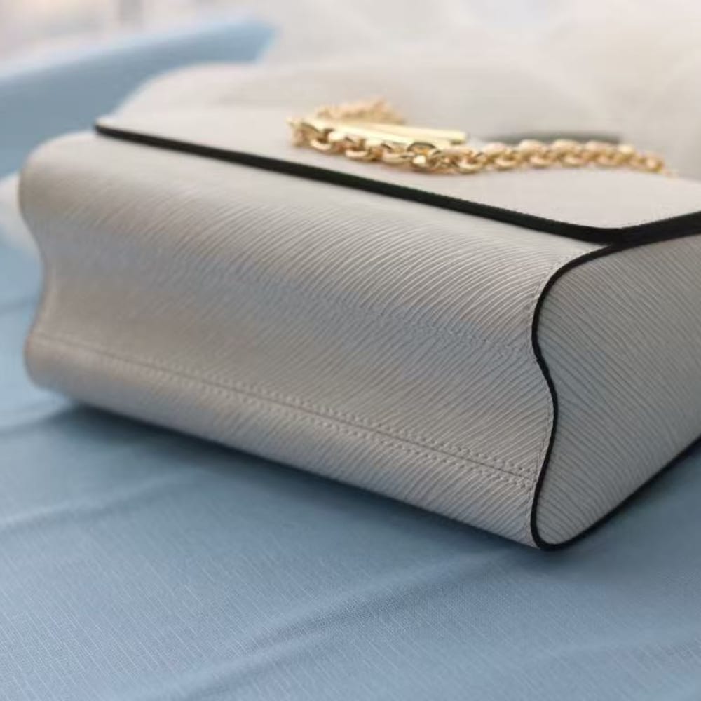 Louis Vuitton Twist MM White 23cm M21111 - Image 6