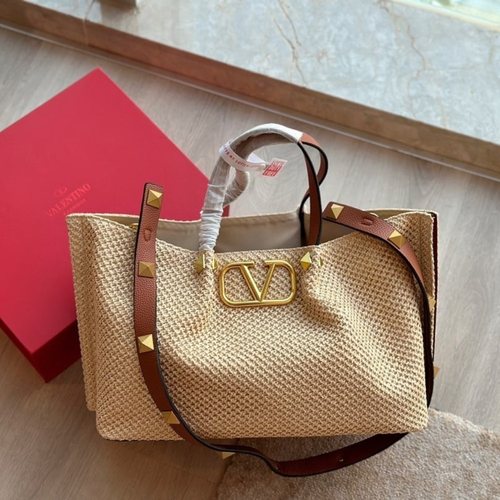 Valentino Garavani Medium Straw Summer Tote Beige 35Cm 7W2B0K39YCE D84 - Image 2