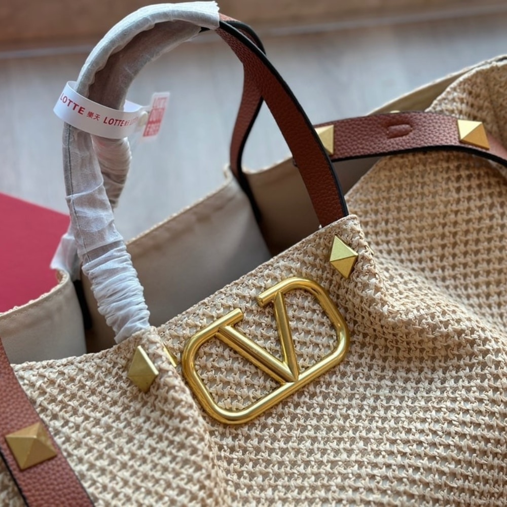Valentino Garavani Medium Straw Summer Tote Beige 35Cm 7W2B0K39YCE D84 - Image 4