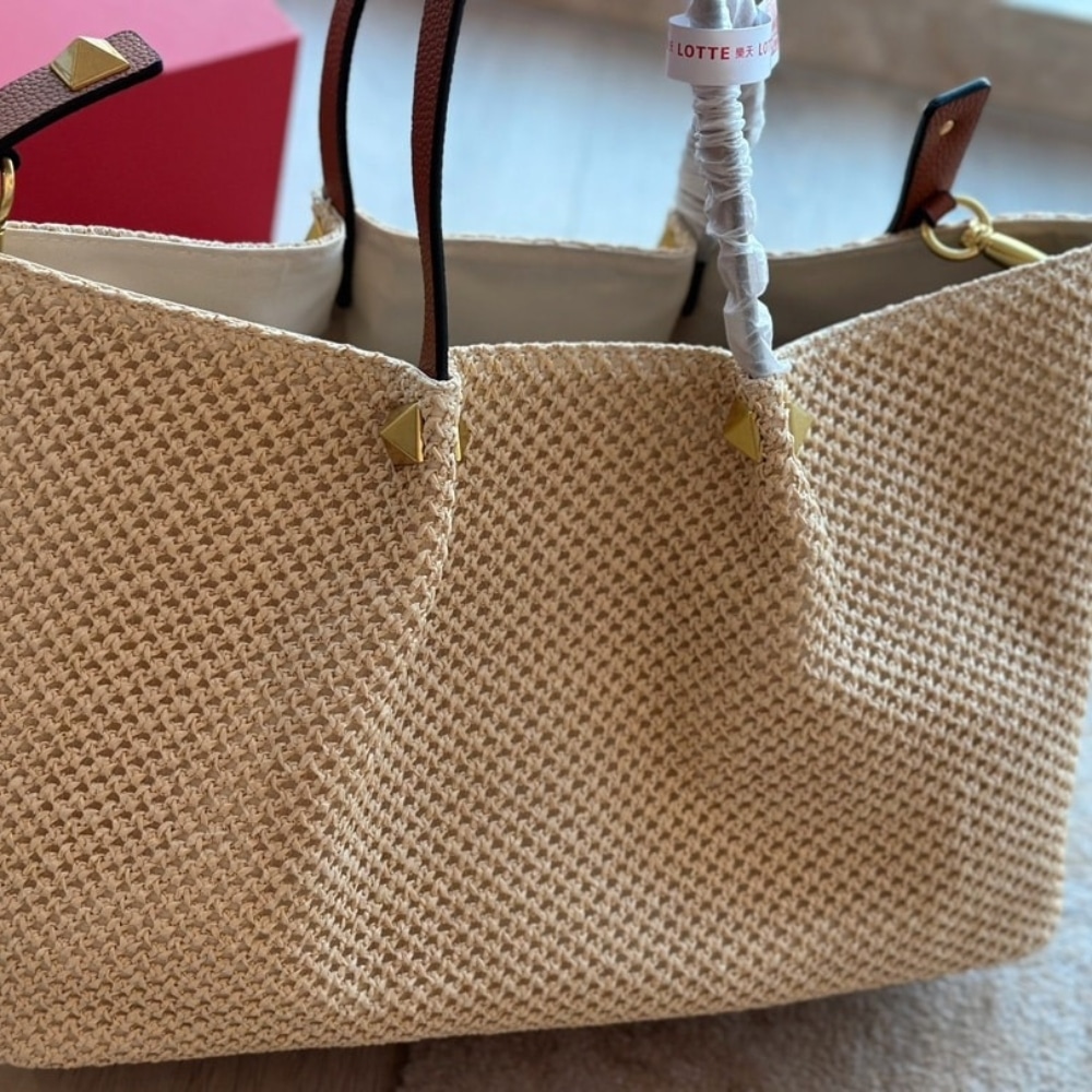 Valentino Garavani Medium Straw Summer Tote Beige 35Cm 7W2B0K39YCE D84 - Image 8