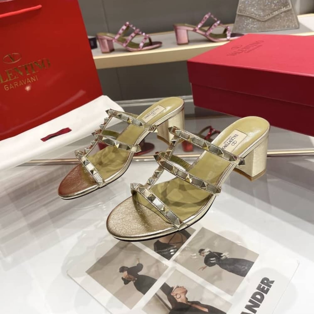 Valentino Garavani Rockstud Slide Sandal In Laminated Nappa Gold 60mm 6W2S0C47QKH I8M - Image 3