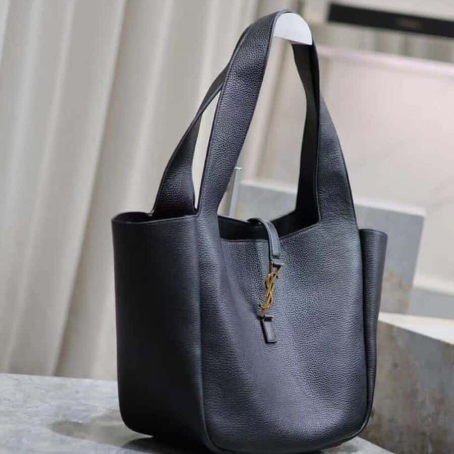 Alternative view of Saint Laurent Le 5 À 7 Bea In Grained Leather Black 50Cm 763435Aaduu1000