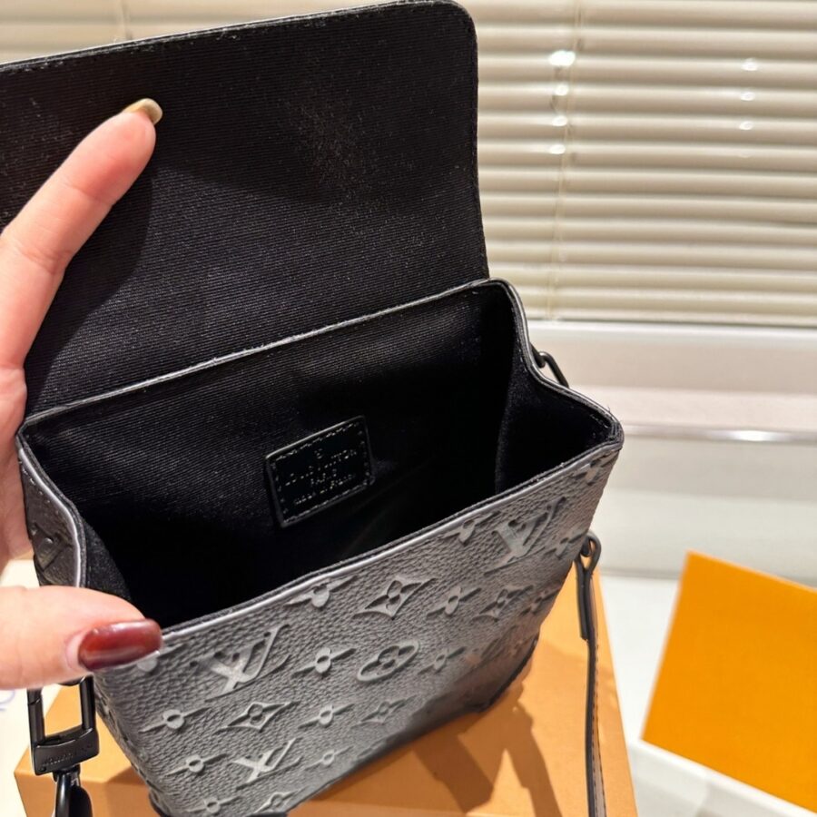 Alternative view of Louis Vuitton Nano Steamer Bag Taurillon Monogram Black 14Cm M82772