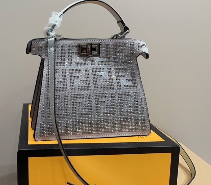 Fendi Peekaboo Iseeu Petite Silver Leather Bag With Crystal Ff Motif 21Cm 8Bn335Apkff1Jsu - Image 4