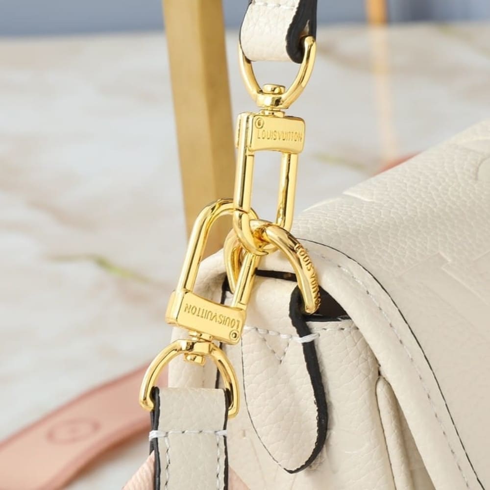 Louis Vuitton Diane Monogram Empreinte Leather White 24Cm M46388 - Image 5