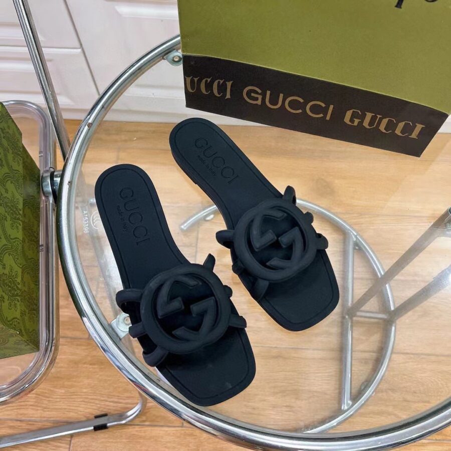 Alternative view of Gucci Women'S Interlocking G Slide Sandal Black ‎780307 J8700 1000