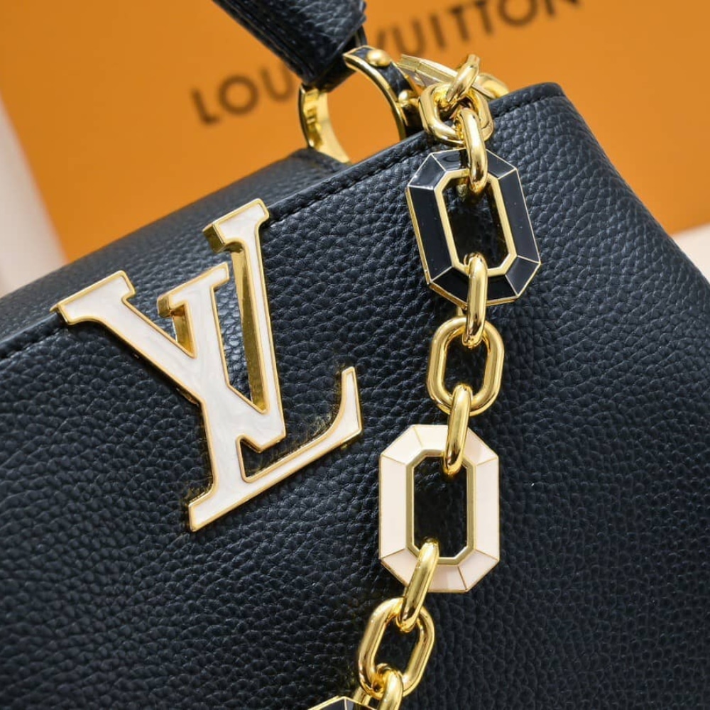 Louis Vuitton Capucines BB Black 27Cm - Image 6