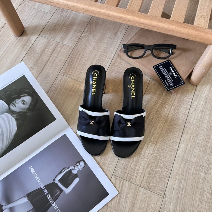 Alternative view of Chanel Grosgrain Ribbon Bow Mule Leather Gold Black