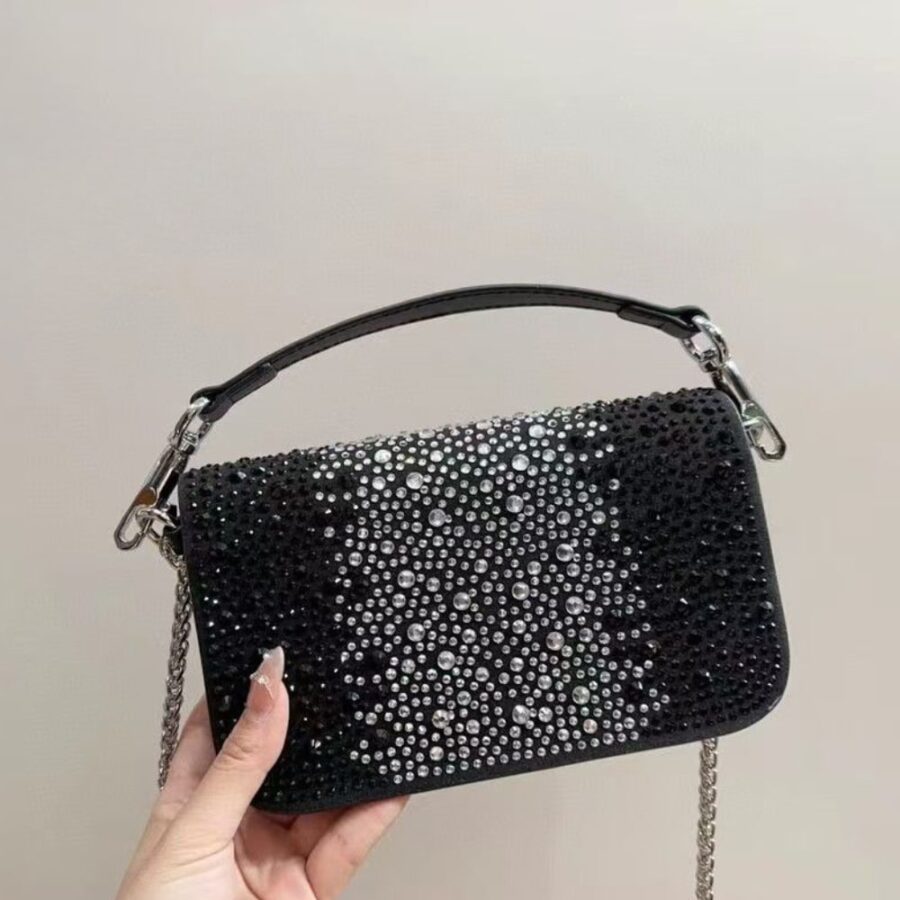 Alternative view of Valentino Loco Small Vlogo Shoulder Bag Black 20Cm