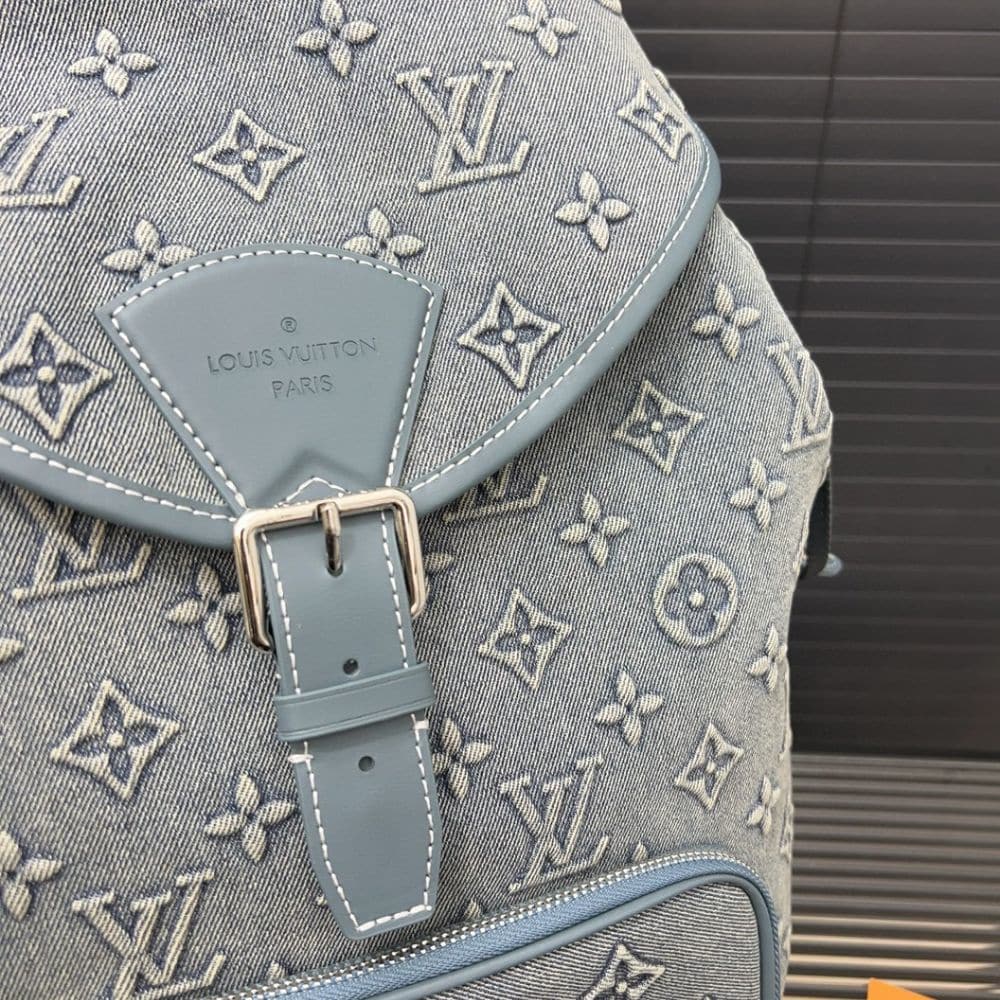 Louis Vuitton Montsouris Backpack Monogram Wash Denim Blue 40Cm M22534 - Image 4