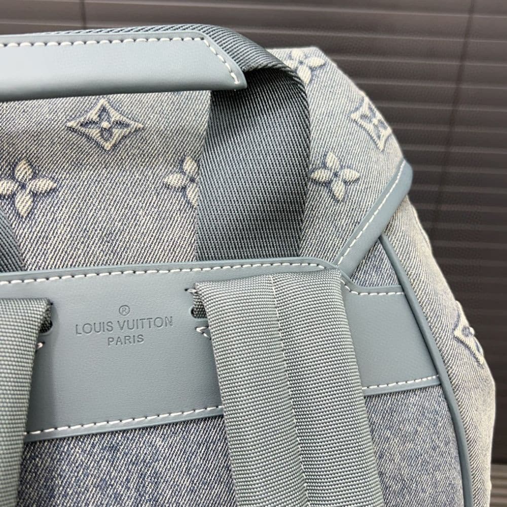 Louis Vuitton Montsouris Backpack Monogram Wash Denim Blue 40Cm M22534 - Image 9
