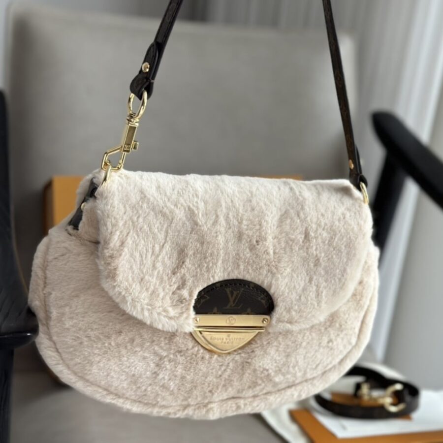 Alternative view of Louis Vuitton Bag Ski Cozygram Sunset Bag Cream 27Cm M12097