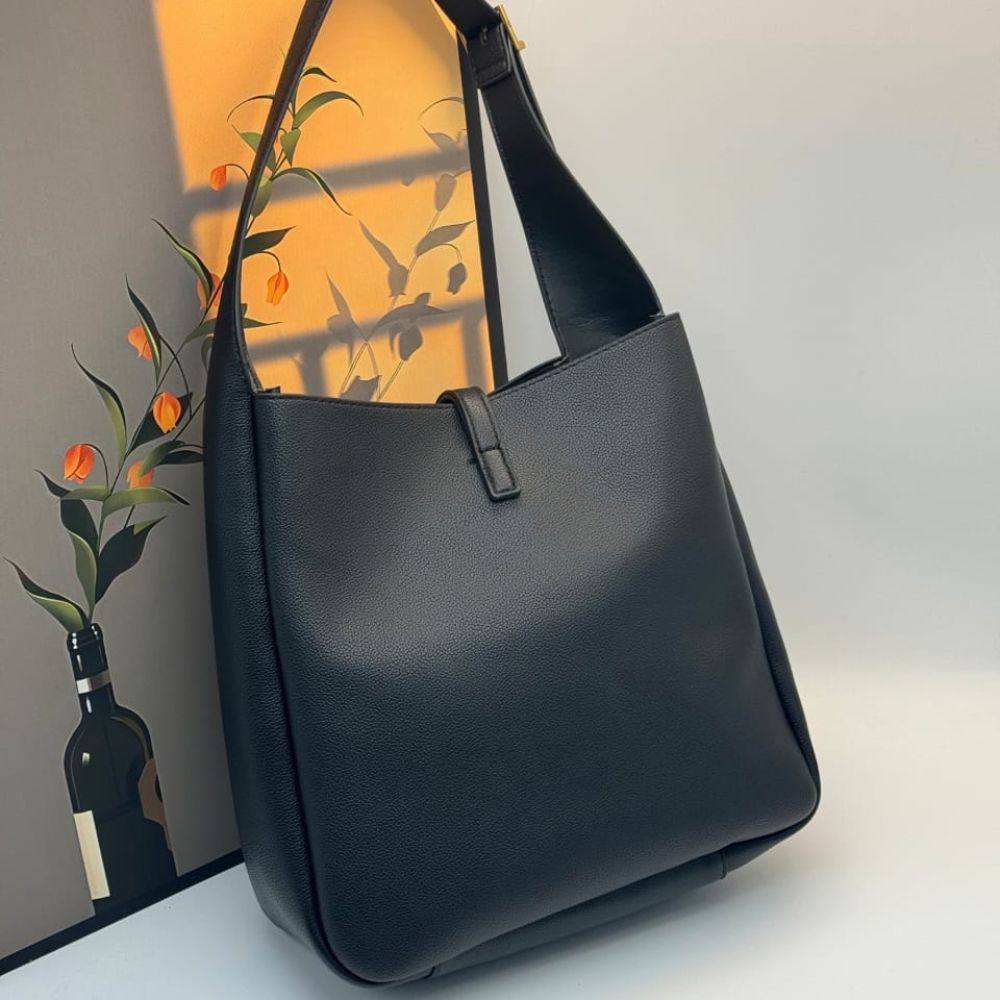 Saint Laurent Le 5 À 7 Supple Large In Grained Leather Black 31Cm 753837Aaauq1000 - Image 4
