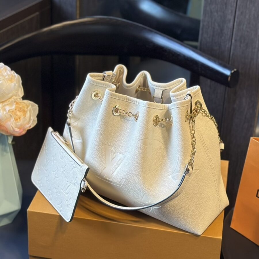 Alternative view of Louis Vuitton Lv Bundle Bag Cream 28Cm M25452