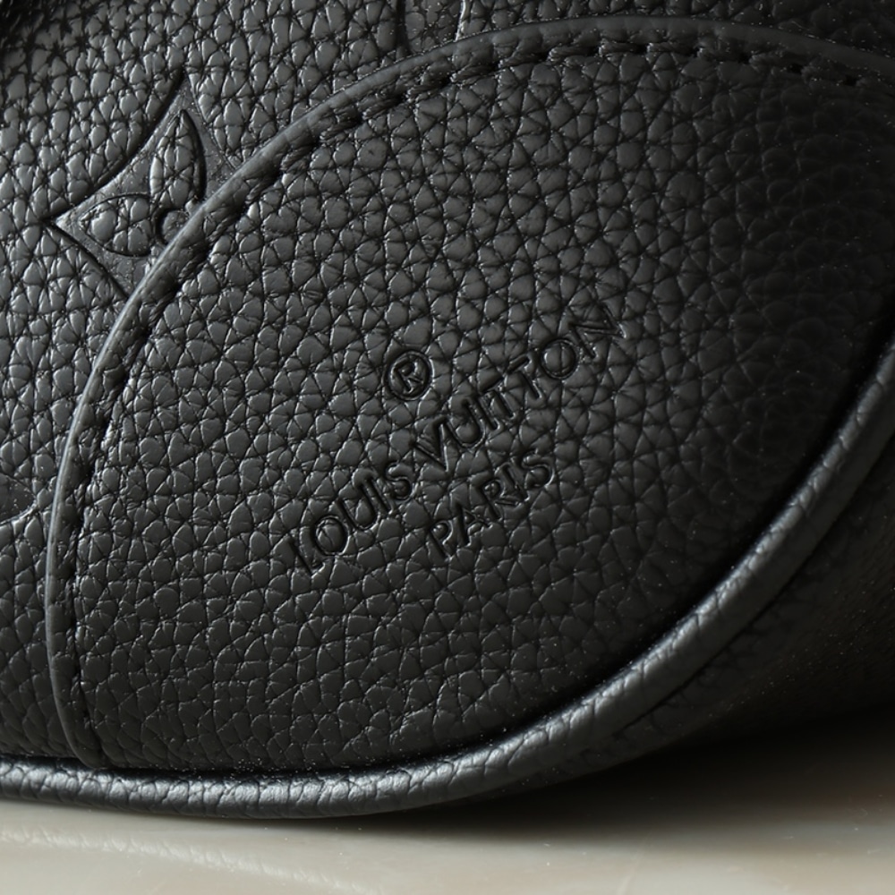Louis Vuitton Boulogne Monogram Empreinte Leather Black 29Cm M12930 - Image 3
