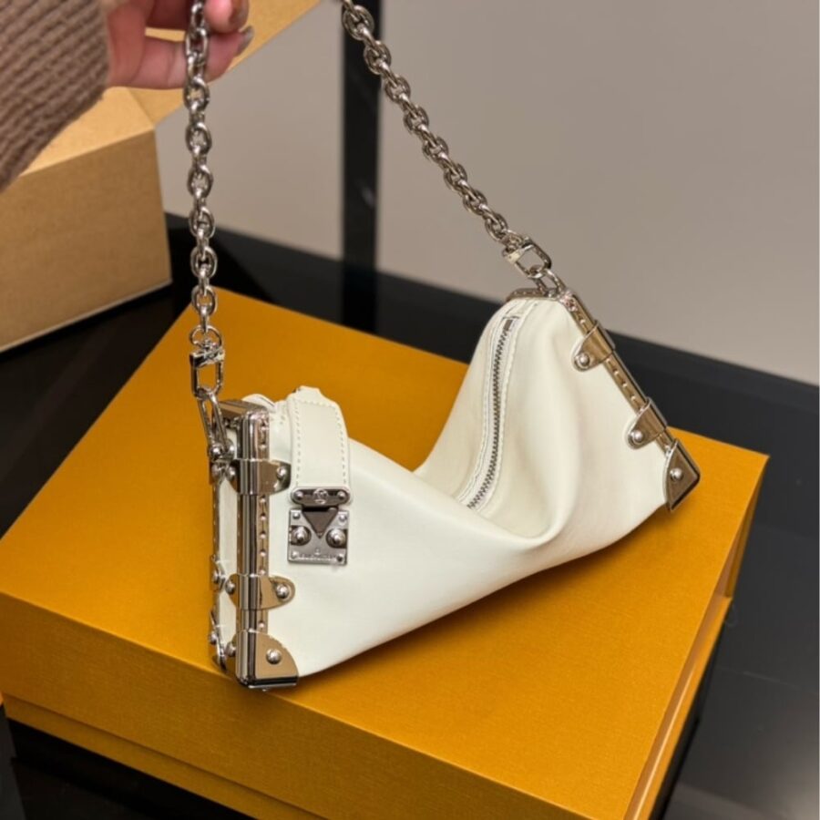Alternative view of Louis Vuitton Slim Trunk Bag Leather White 23Cm