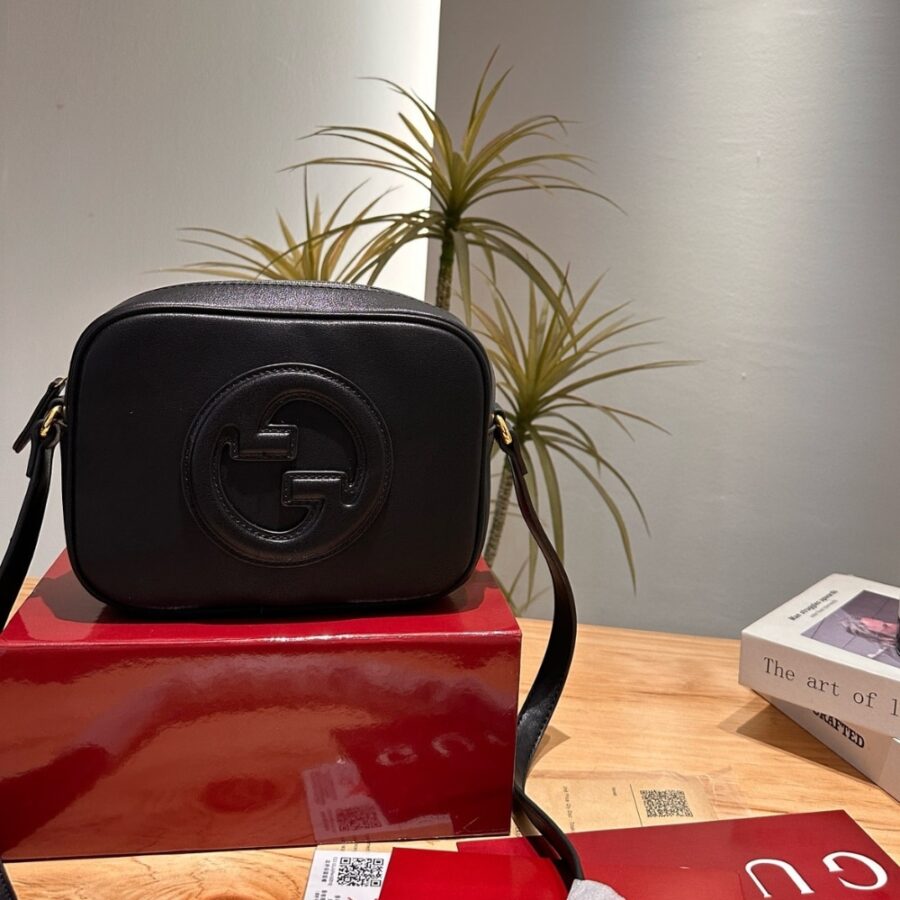 Alternative view of Gucci Blondie Mini Shoulder Bag Black 20Cm 820429 Aaedb 1000
