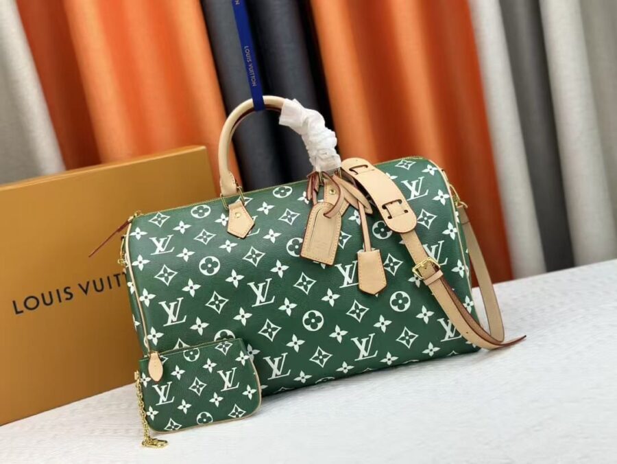 Alternative view of Louis Vuitton Speedy P9 Bandoulière 40 Green 40 Cm M24417