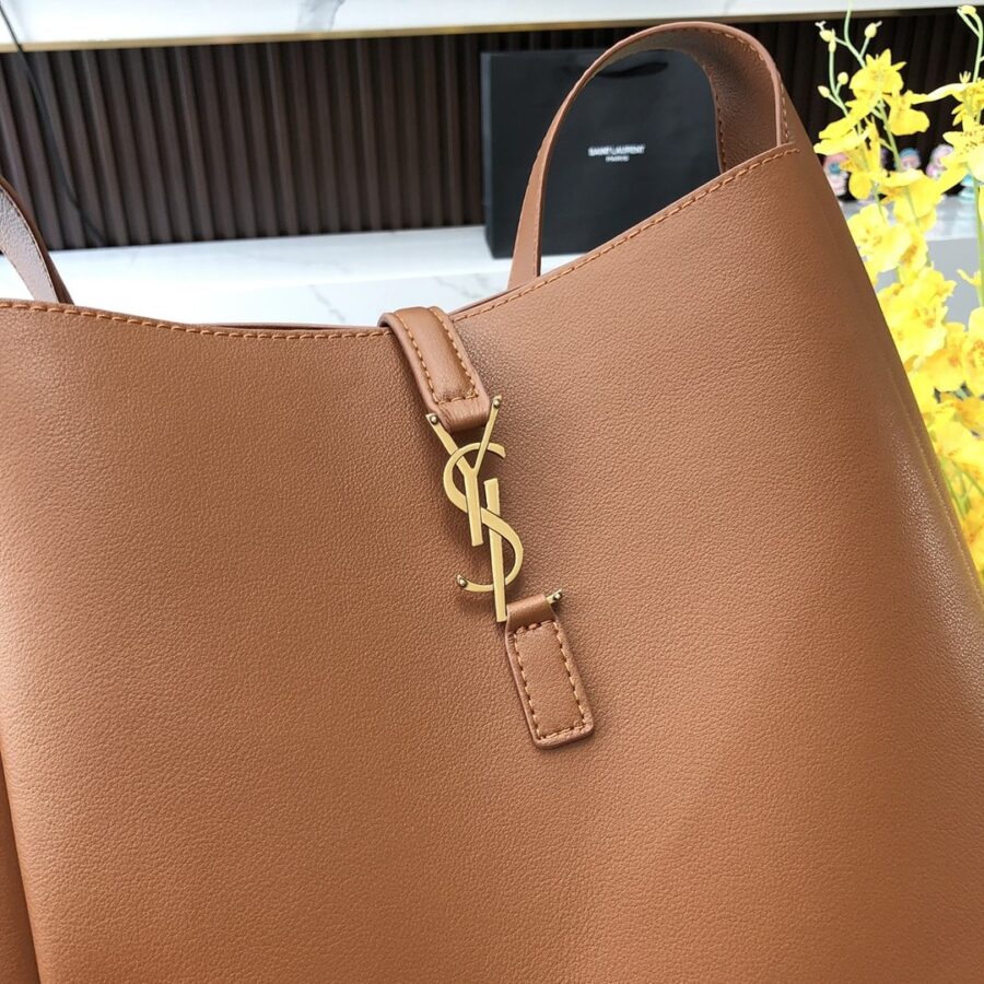 Alternative view of Saint Laurent Le 5 À 7 Supple Large In Grained Leather Brown 31Cm 713938Aaauq2536