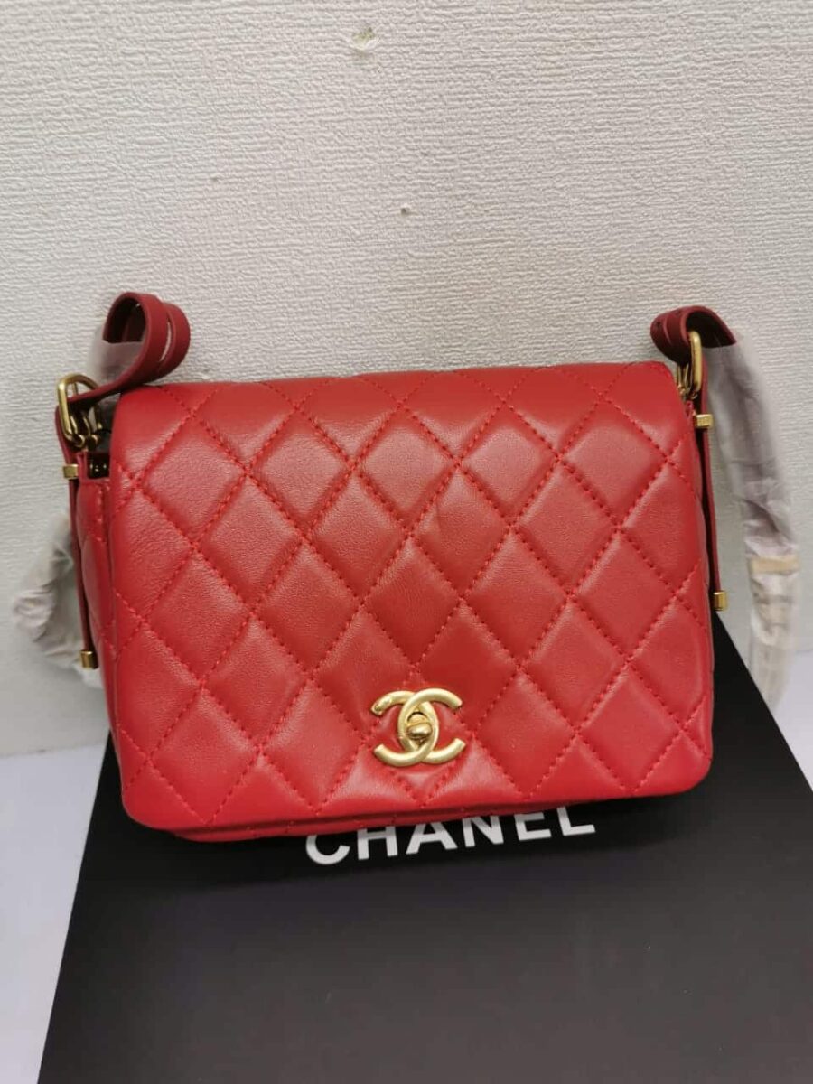 Alternative view of Chanel 23b Small Flap Bag Red 22cm