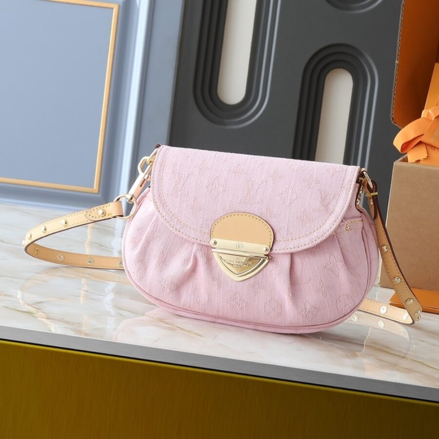 Alternative view of Louis Vuitton Sunset Washed Pink 27Cm M13347