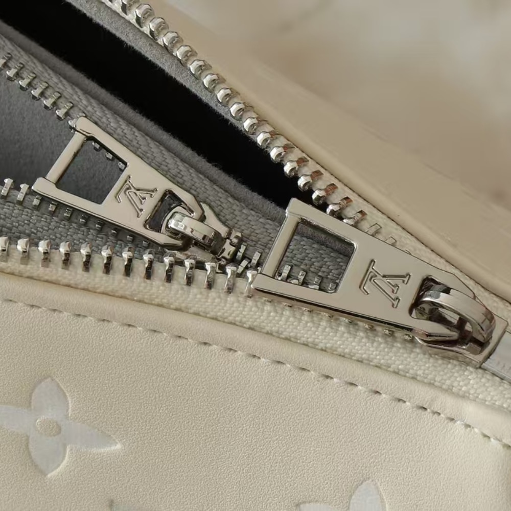 Louis Vuitton Coussin PM Cream 26Cm M11986 - Image 8
