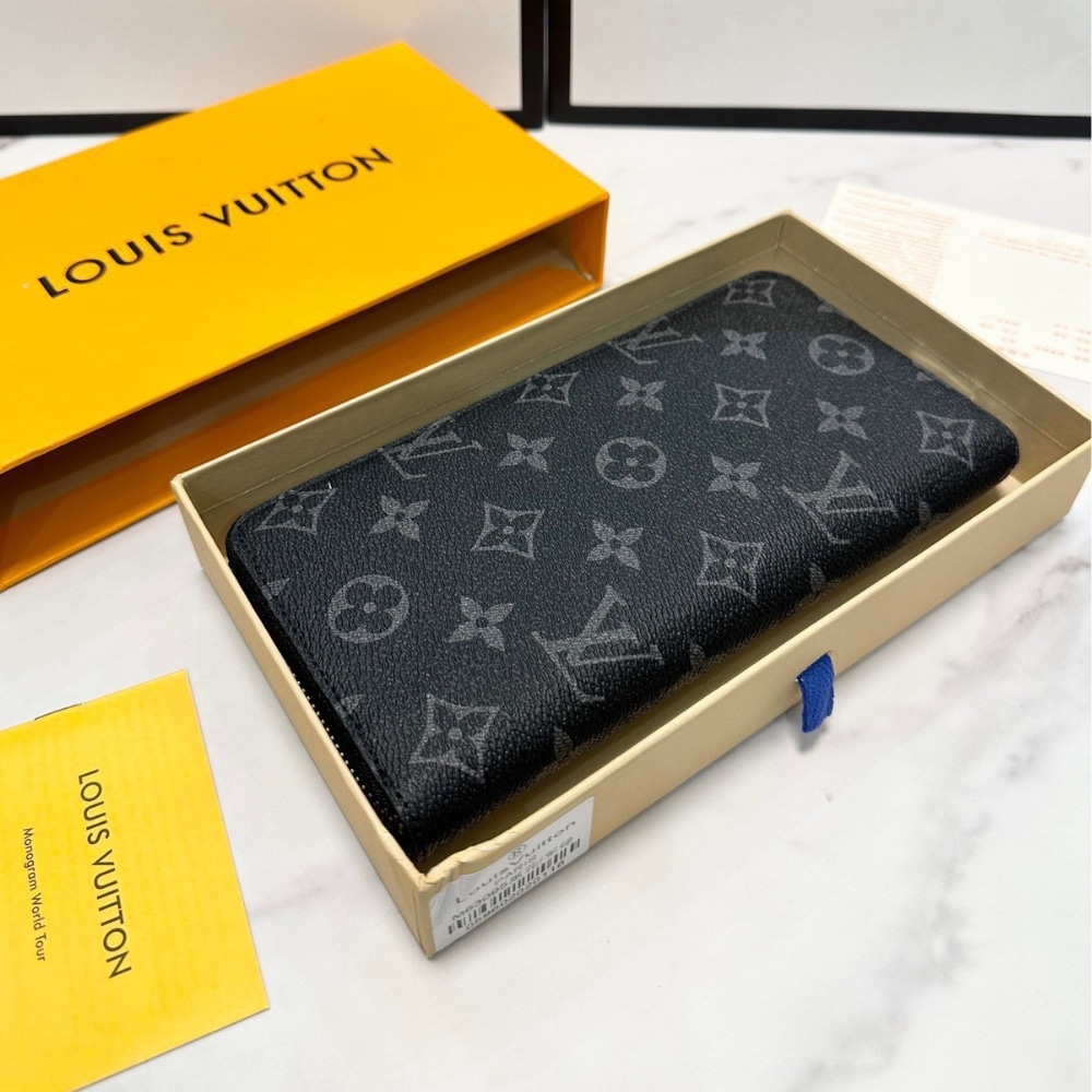 Louis Vuitton Vertical Wallet Monogram Black 20cm - Image 6