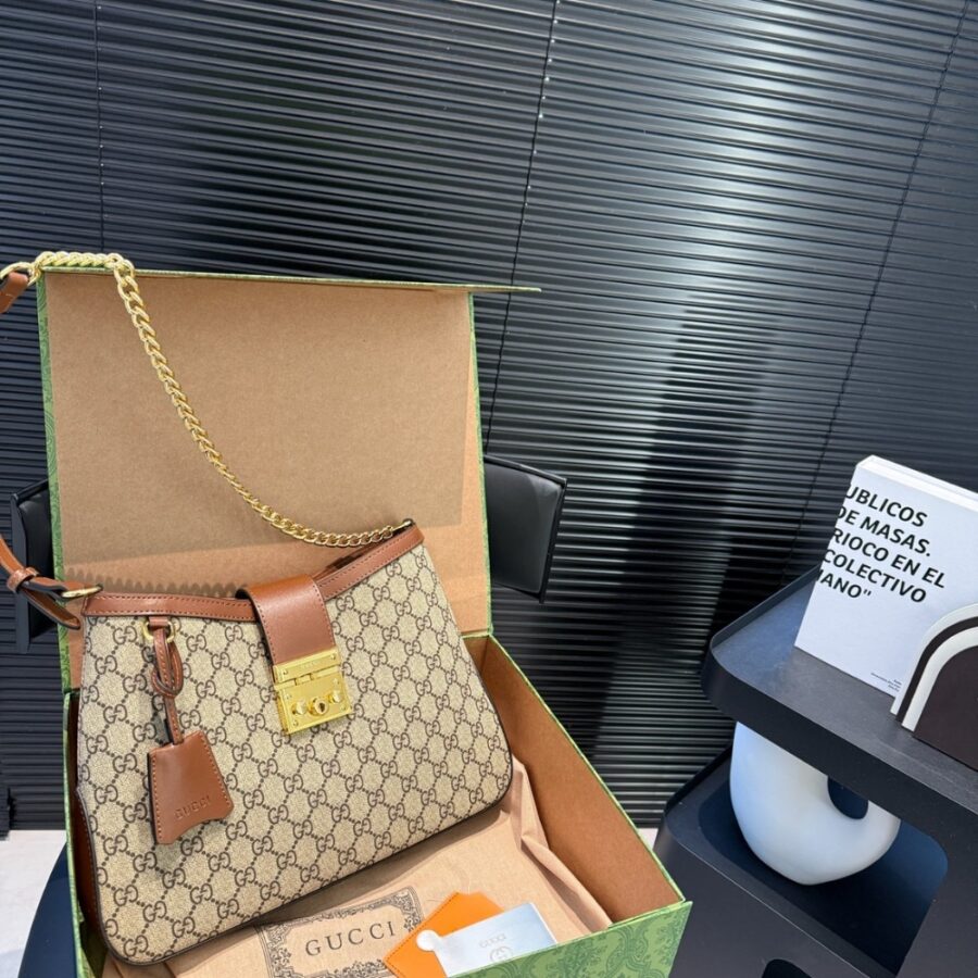Alternative view of Gucci Padlock Gg Medium Shoulder Bag Brown 33cm ‎795113 Khnkg 8534