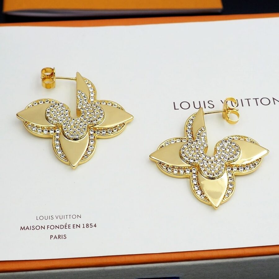 Alternative view of Louis Vuitton Lv Medaillon Earrings M01995