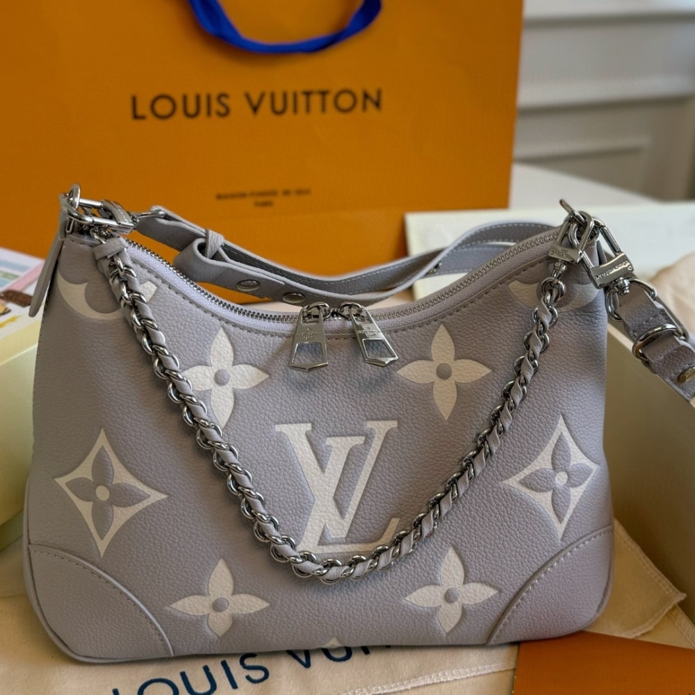 Louis Vuitton Boulogne Bicolor Monogram Empreinte Leather Quartz 27cm M14211 - Image 6
