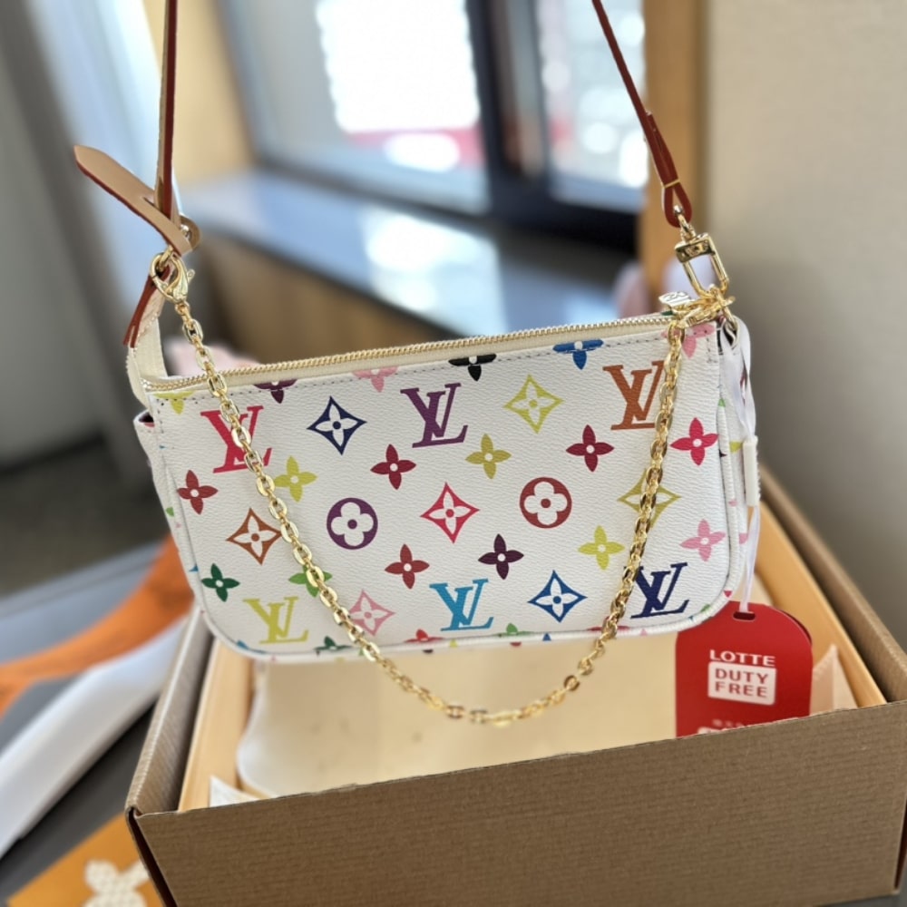 Louis Vuitton X Takashi Murakami Pochette Multicolor 23cm - Image 3
