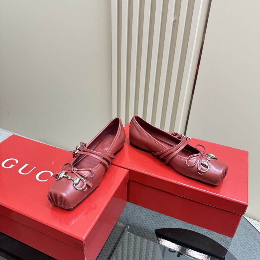 Alternative view of Gucci Women's Horsebit Ballet Flat Sacchetto Red 821219 Aaea4 6207
